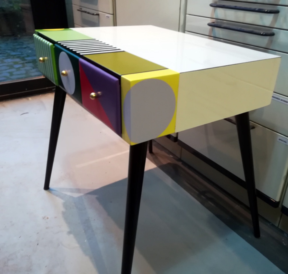 Console basse 3 casiers  460€